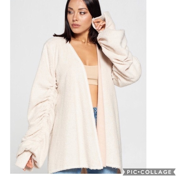 SAlE!! Blush & Ivory Open Cardi - Picture 2 of 7